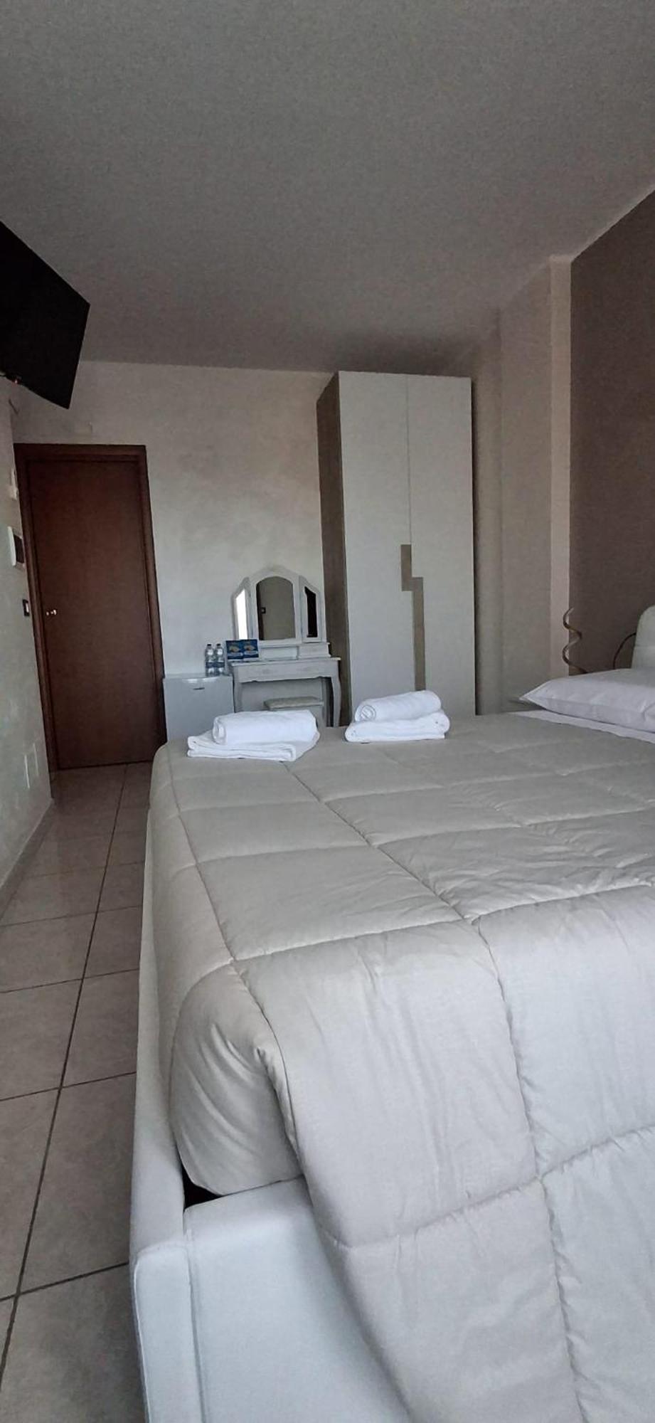 B&B La Ninfa Del Lago Lesina Exterior photo